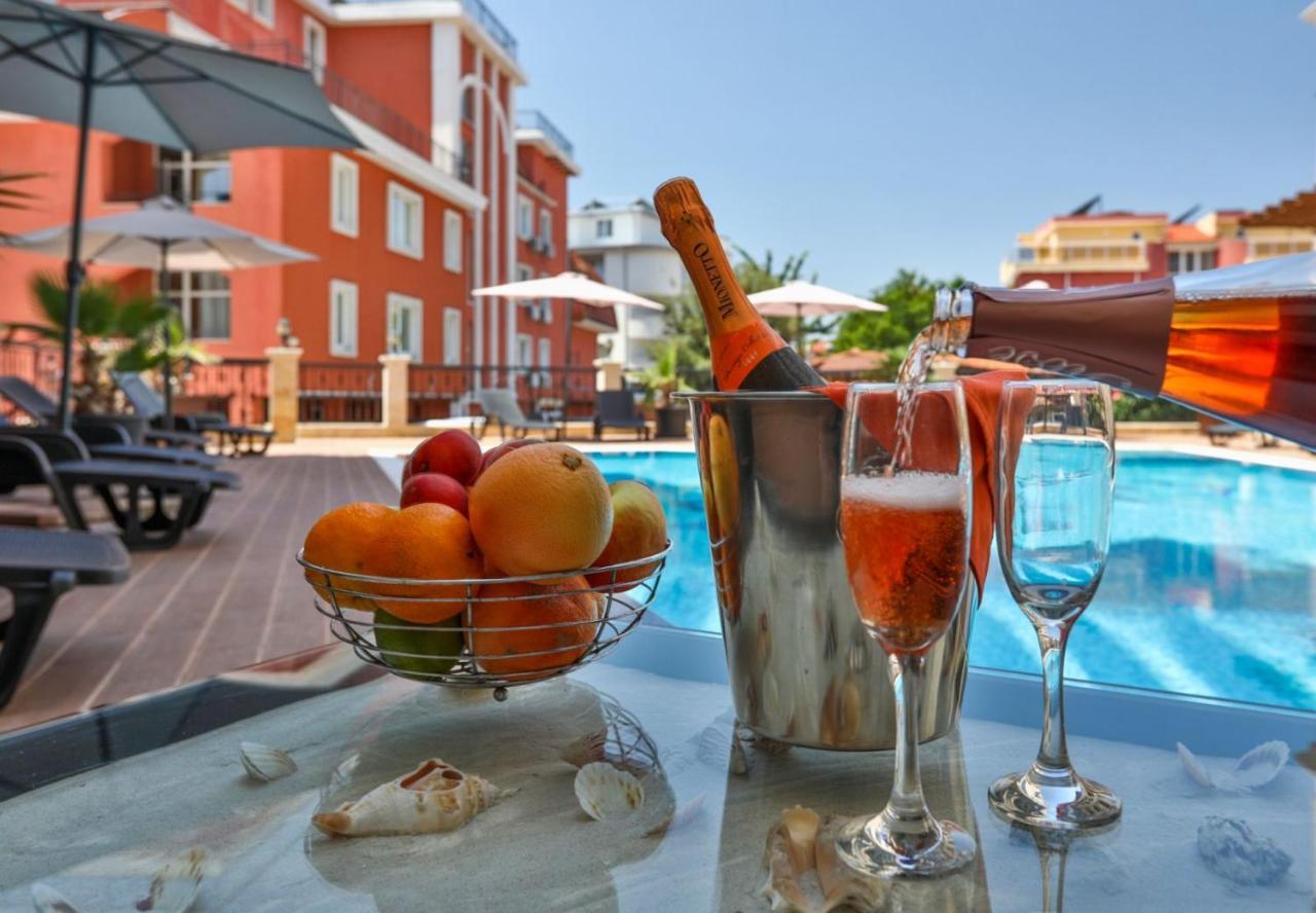 Aparthotel Vip Club Dolphin Coast Sluneční pobřeží Exteriér fotografie